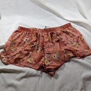 Forever 21 Floral Patterned Peach Shorts